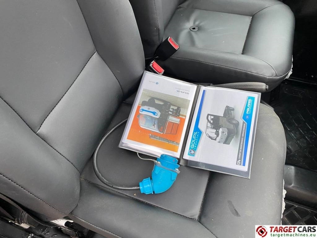 شاحنة مغلقة الصندوق, فان كهربائية Goupil G4 Electric UTV Closed Box Van: صورة 18