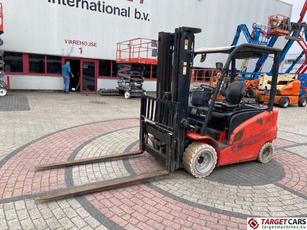 Hangcha CPD35 Electric A35 Forklift Electric 3.5T 480cm - رافعة شوكية كهربائية: صورة 1 Hangcha CPD35 Electric A35 Forklift Electric 3.5T 480cm - رافعة شوكية كهربائية: صورة 1