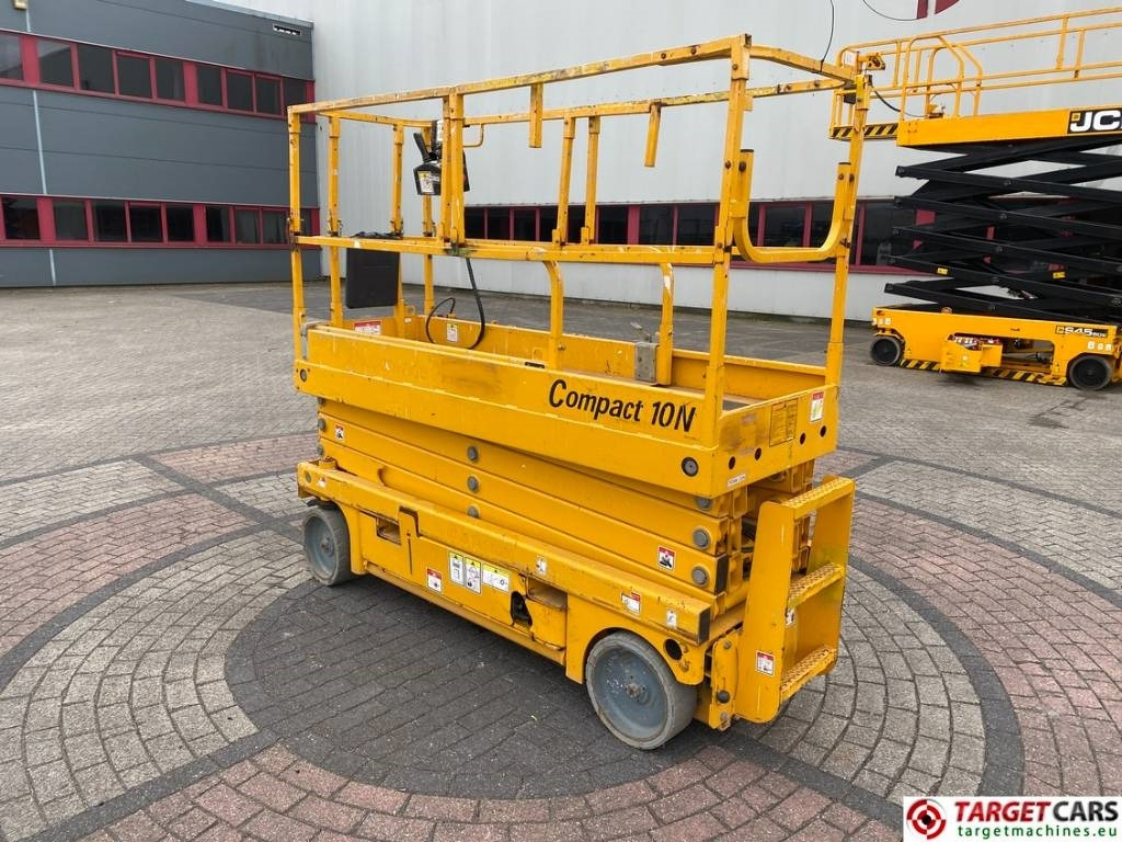 Haulotte Compact 10N Electric Scissor Work Lift 1000cm - رافعة هيدروليكية مقصية: صورة 4 Haulotte Compact 10N Electric Scissor Work Lift 1000cm - رافعة هيدروليكية مقصية: صورة 4