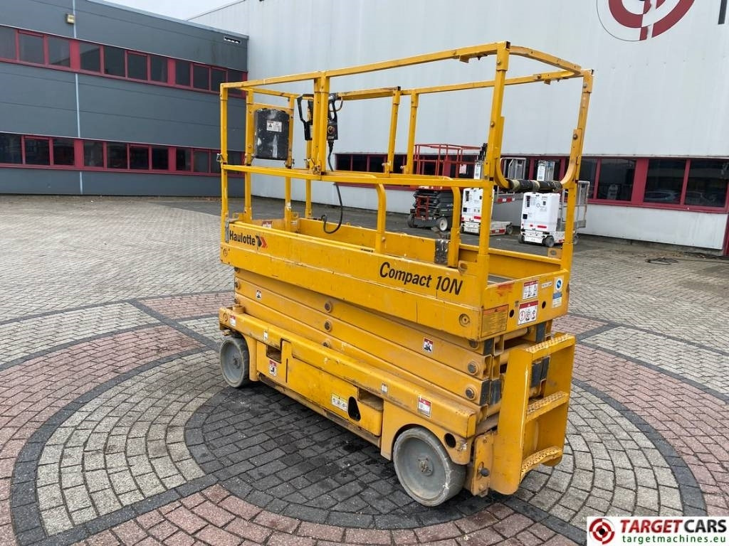 Haulotte Compact 10N Electric Scissor Work Lift 1000cm - رافعة هيدروليكية مقصية: صورة 4 Haulotte Compact 10N Electric Scissor Work Lift 1000cm - رافعة هيدروليكية مقصية: صورة 4