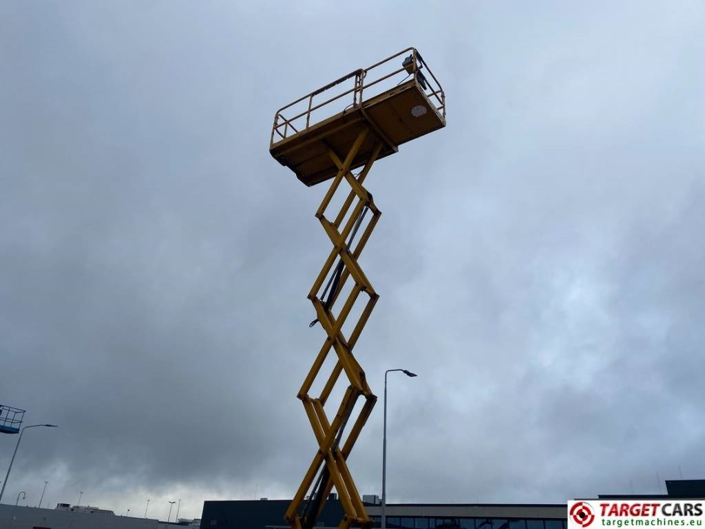 رافعة هيدروليكية مقصية Haulotte Compact 12DX Diesel 4x4 Scissor Work Lift 1206cm: صورة 27