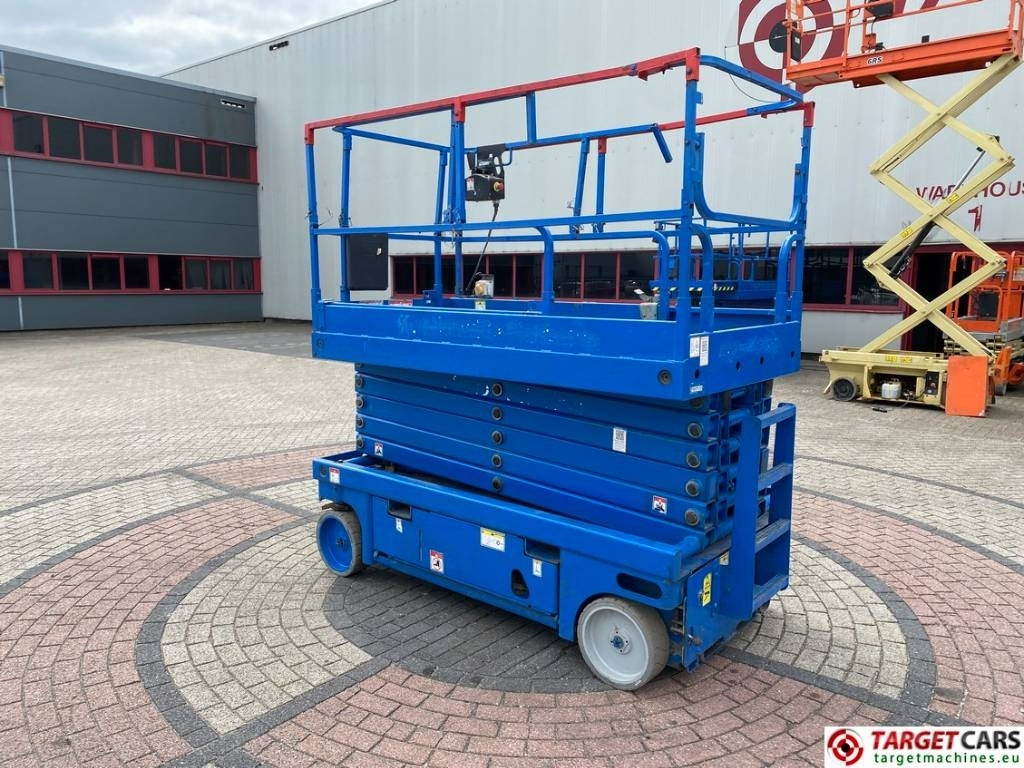 Haulotte Compact 14 Electric Scissor Work Lift 1385cm - رافعة هيدروليكية مقصية: صورة 4 Haulotte Compact 14 Electric Scissor Work Lift 1385cm - رافعة هيدروليكية مقصية: صورة 4