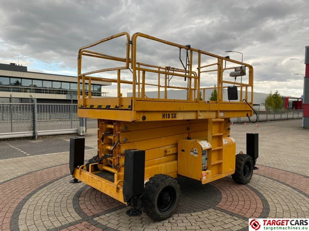 Haulotte H18SDX Diesel H18SX Scissor 4x4 Work Lift 1800cm - رافعة هيدروليكية مقصية: صورة 3 Haulotte H18SDX Diesel H18SX Scissor 4x4 Work Lift 1800cm - رافعة هيدروليكية مقصية: صورة 3
