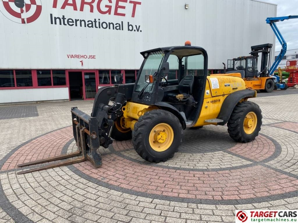 JCB 527-55 Telehandler 4x4x4 2700KG 560CM - رافعة تلسكوبية: صورة 1 JCB 527-55 Telehandler 4x4x4 2700KG 560CM - رافعة تلسكوبية: صورة 1