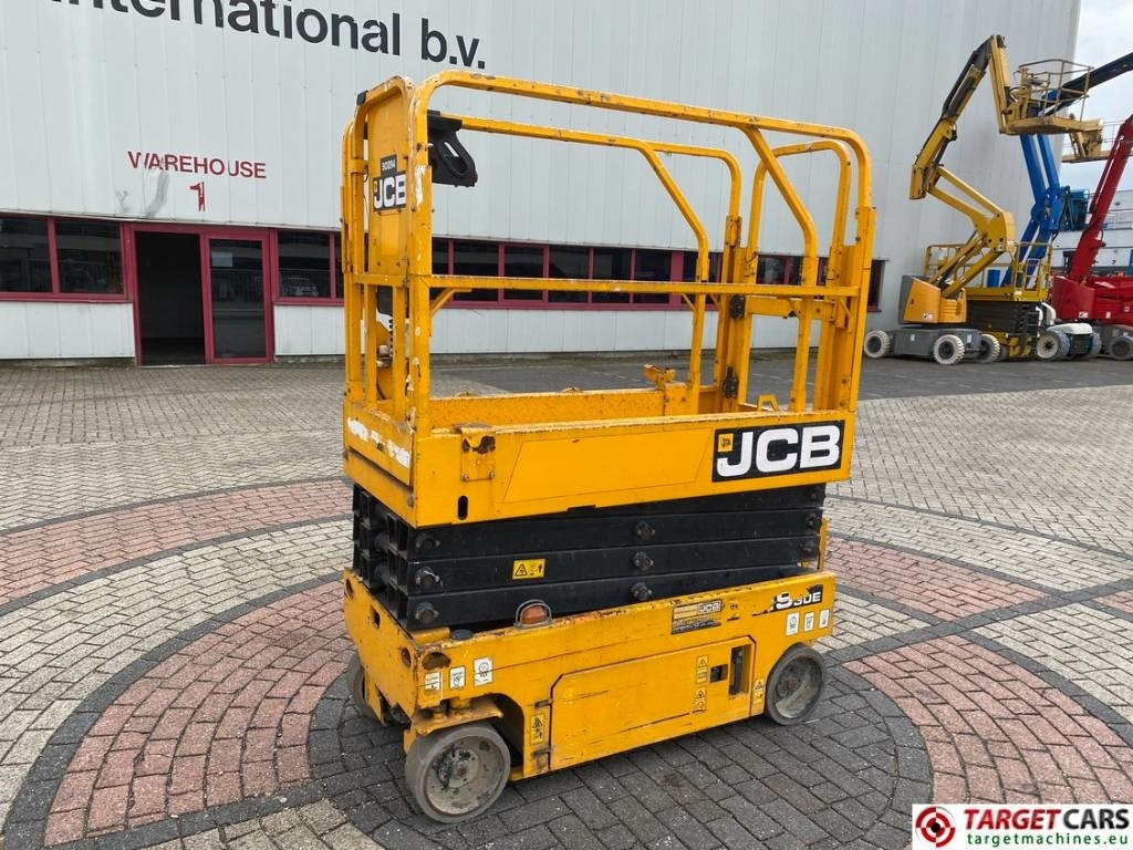 JCB S1930E Electric Scissor Work Lift 780cm - رافعة هيدروليكية مقصية: صورة 1 JCB S1930E Electric Scissor Work Lift 780cm - رافعة هيدروليكية مقصية: صورة 1