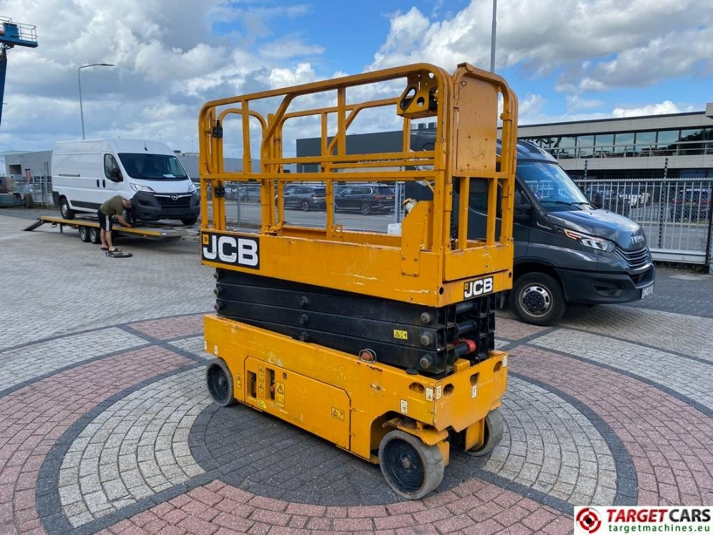 JCB S2632E Electric Scissor Work Lift 1010cm - رافعة هيدروليكية مقصية: صورة 2 JCB S2632E Electric Scissor Work Lift 1010cm - رافعة هيدروليكية مقصية: صورة 2