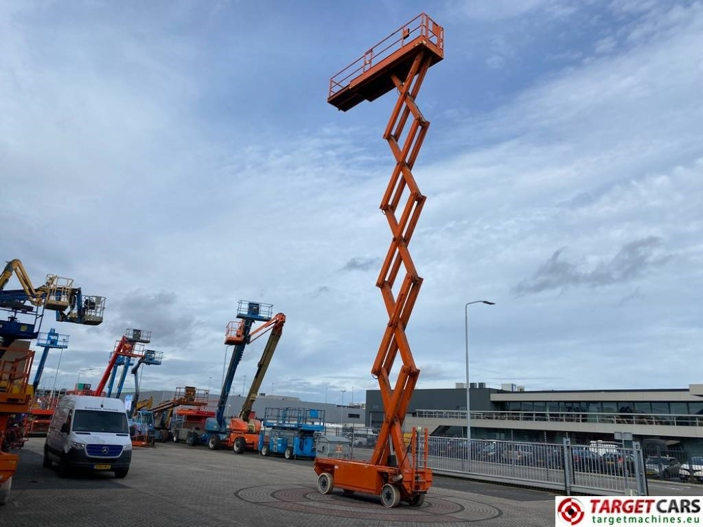 رافعة هيدروليكية مقصية JLG 153-12 Liftlux Electric Scissor Work Lift 1730cm: صورة 7