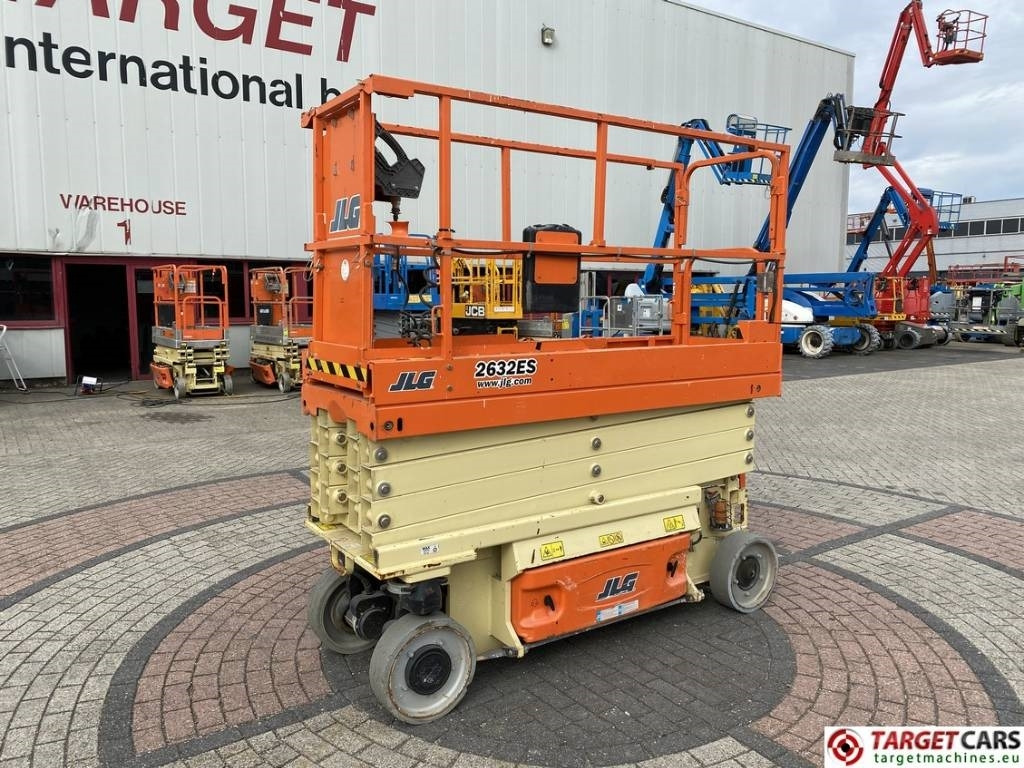 JLG 2632ES Electric Scissor Work Lift 977cm - رافعة هيدروليكية مقصية: صورة 1 JLG 2632ES Electric Scissor Work Lift 977cm - رافعة هيدروليكية مقصية: صورة 1