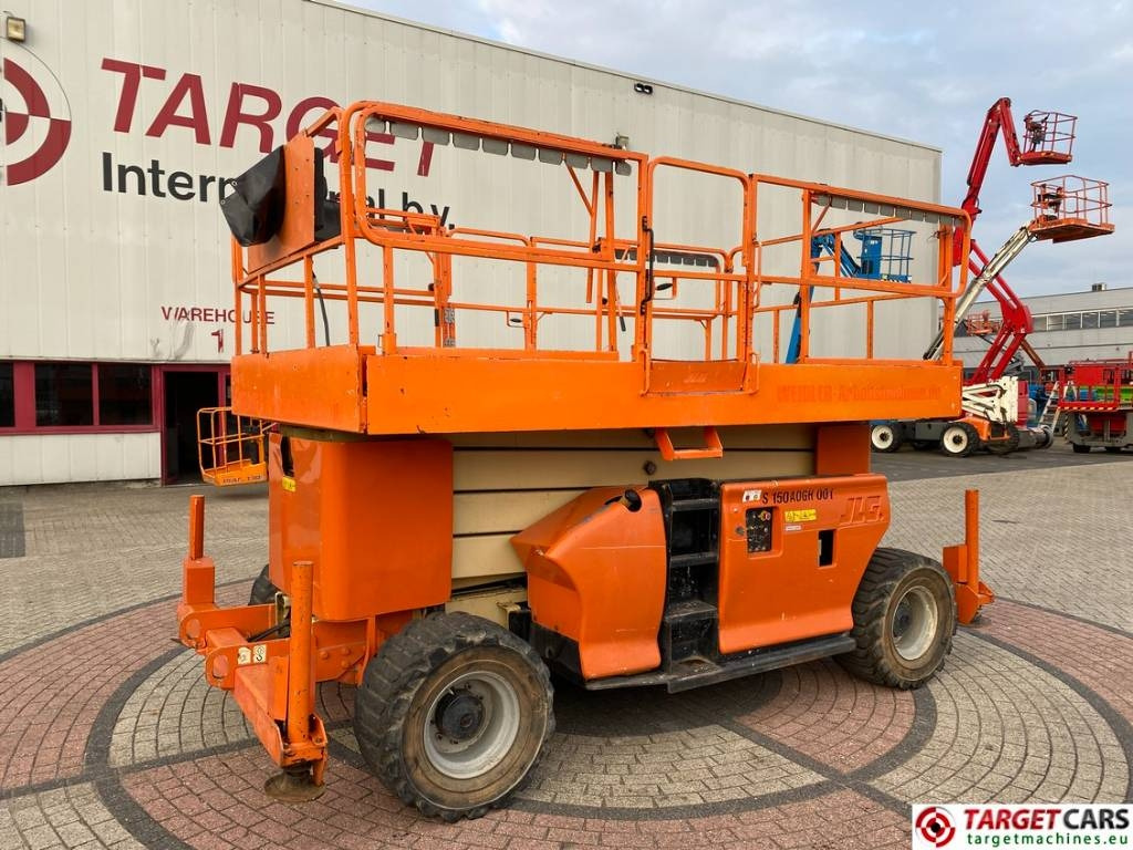 JLG 4394RT Diesel 4x4 Scissor Work Lift 1511cm - رافعة هيدروليكية مقصية: صورة 1 JLG 4394RT Diesel 4x4 Scissor Work Lift 1511cm - رافعة هيدروليكية مقصية: صورة 1