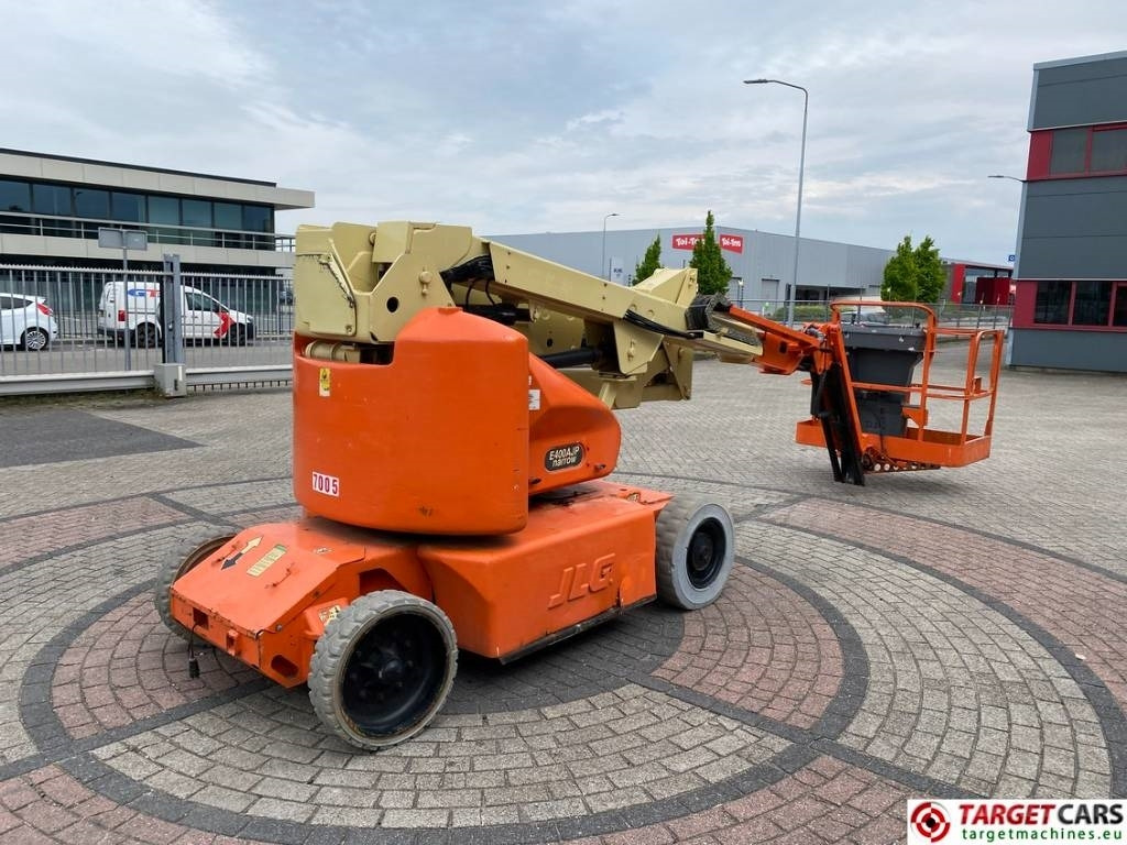 JLG E400AJPN Jib Plus Articulated Boom Lift 1419cm - شاحنة ذراع مفصلي: صورة 3 JLG E400AJPN Jib Plus Articulated Boom Lift 1419cm - شاحنة ذراع مفصلي: صورة 3