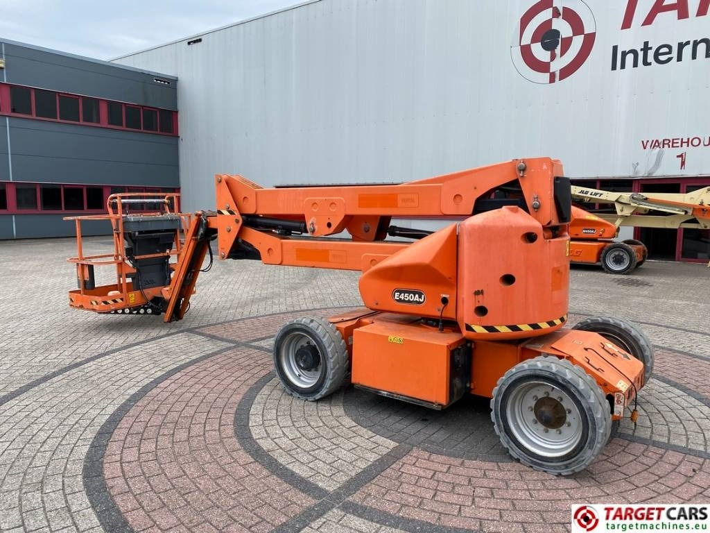 JLG E450AJ Electric Articulated Boom Work Lift 1572cm - شاحنة ذراع مفصلي: صورة 4 JLG E450AJ Electric Articulated Boom Work Lift 1572cm - شاحنة ذراع مفصلي: صورة 4