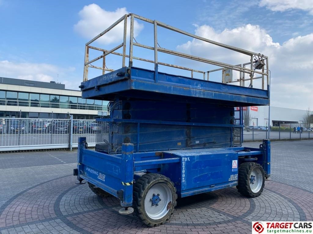 JLG Liftlux 203-24 Diesel 4x4 Scissor Work Lift 2230cm - رافعة هيدروليكية مقصية: صورة 3 JLG Liftlux 203-24 Diesel 4x4 Scissor Work Lift 2230cm - رافعة هيدروليكية مقصية: صورة 3
