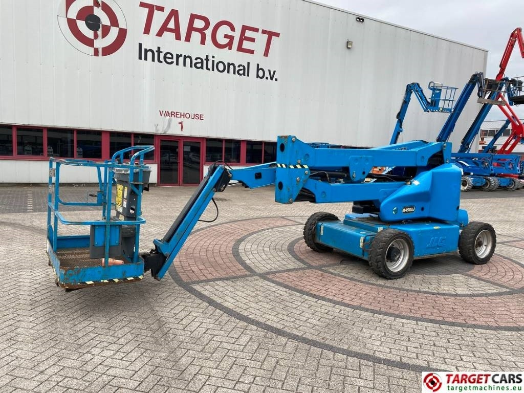 JLG M450AJ Articulated HyBrid Boom Work Lift 1572cm - شاحنة ذراع مفصلي: صورة 1 JLG M450AJ Articulated HyBrid Boom Work Lift 1572cm - شاحنة ذراع مفصلي: صورة 1