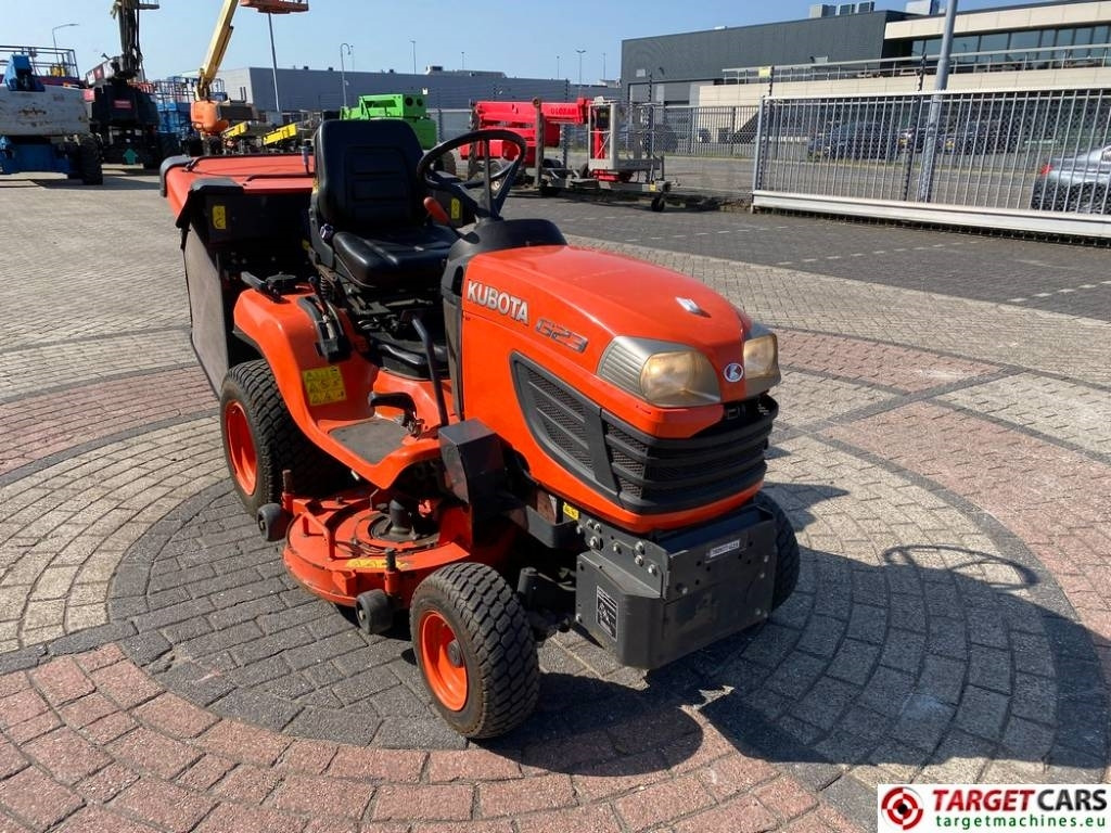 Kubota G23/LD Mower 4WD G23 Diesel 122cm - جزازة أعشاب الحدائق: صورة 2 Kubota G23/LD Mower 4WD G23 Diesel 122cm - جزازة أعشاب الحدائق: صورة 2
