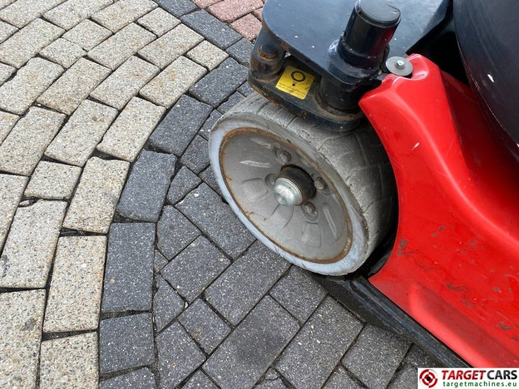 Manitou 100VJR Electric Vertical Mast Work Lift 990cm Manitou 100VJR Electric Vertical Mast Work Lift 990cm: صورة 23 Manitou 100VJR Electric Vertical Mast Work Lift 990cm Manitou 100VJR Electric Vertical Mast Work Lift 990cm: صورة 23