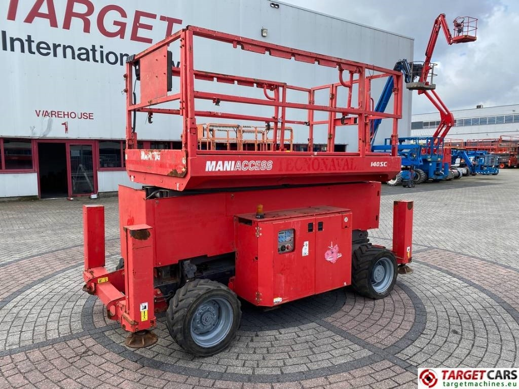 Manitou 140SC Diesel 4x4 Scissor Work Lift 1412cm - رافعة هيدروليكية مقصية: صورة 1 Manitou 140SC Diesel 4x4 Scissor Work Lift 1412cm - رافعة هيدروليكية مقصية: صورة 1