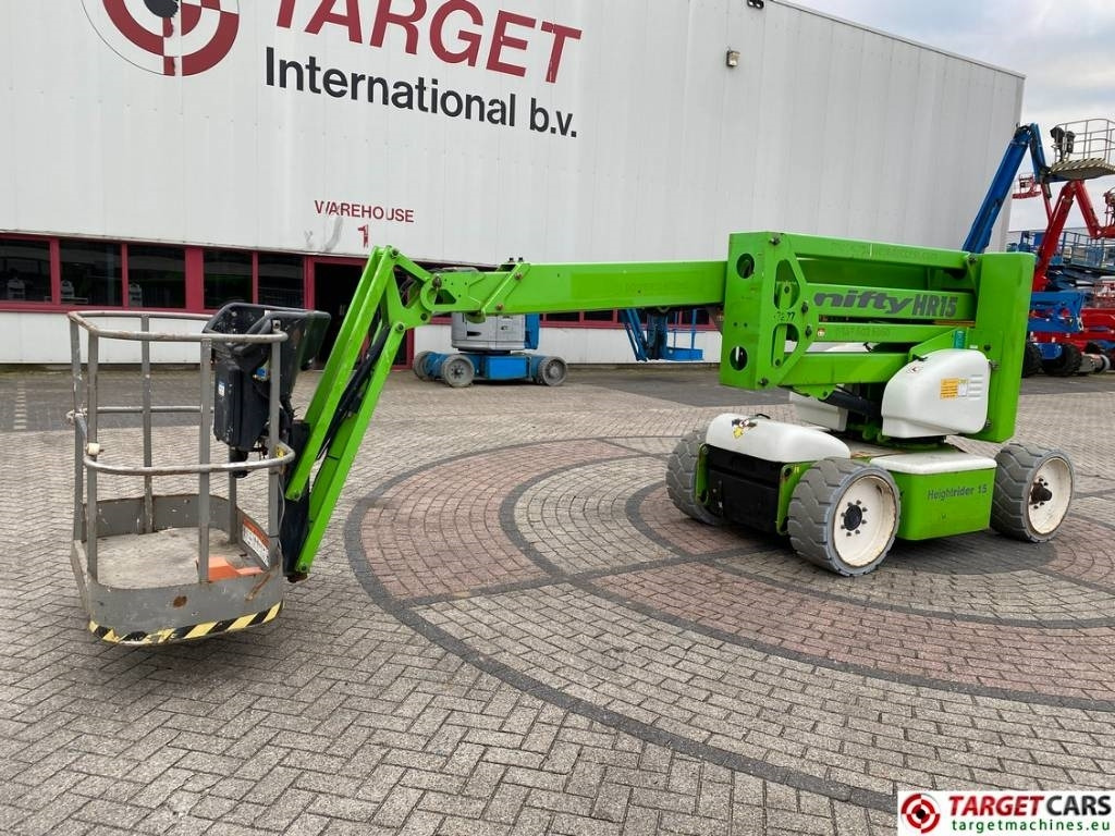 Niftylift HR15NDE HyBrid Articulated Boom Work Lift 1550cm - شاحنة ذراع مفصلي: صورة 1 Niftylift HR15NDE HyBrid Articulated Boom Work Lift 1550cm - شاحنة ذراع مفصلي: صورة 1