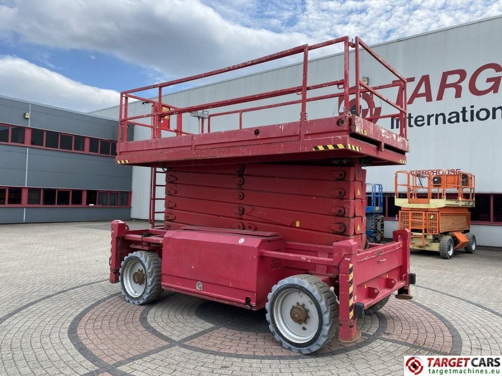 PB-Lift S225-24DS 4WD Diesel 4x4 Scissor Work Lift 2250cm - رافعة هيدروليكية مقصية: صورة 4 PB-Lift S225-24DS 4WD Diesel 4x4 Scissor Work Lift 2250cm - رافعة هيدروليكية مقصية: صورة 4