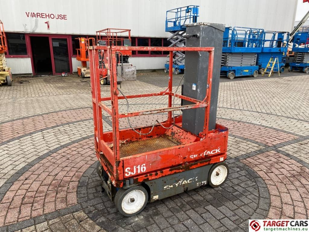 SkyJack SJ16 Electric Vertical Mast Work Lift 675cm - الرأسي رفع الصاري: صورة 1 SkyJack SJ16 Electric Vertical Mast Work Lift 675cm - الرأسي رفع الصاري: صورة 1