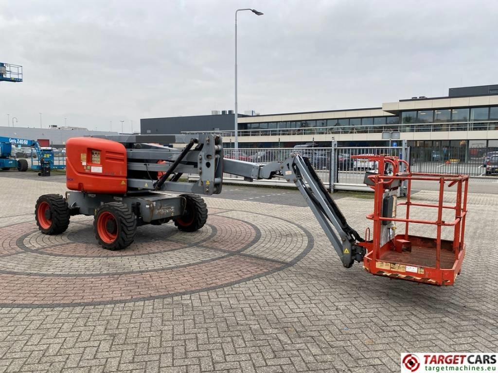 SkyJack SJ51AJ Articulated 4x4 Diesel Boom Lift 1755cm - شاحنة ذراع مفصلي: صورة 2 SkyJack SJ51AJ Articulated 4x4 Diesel Boom Lift 1755cm - شاحنة ذراع مفصلي: صورة 2