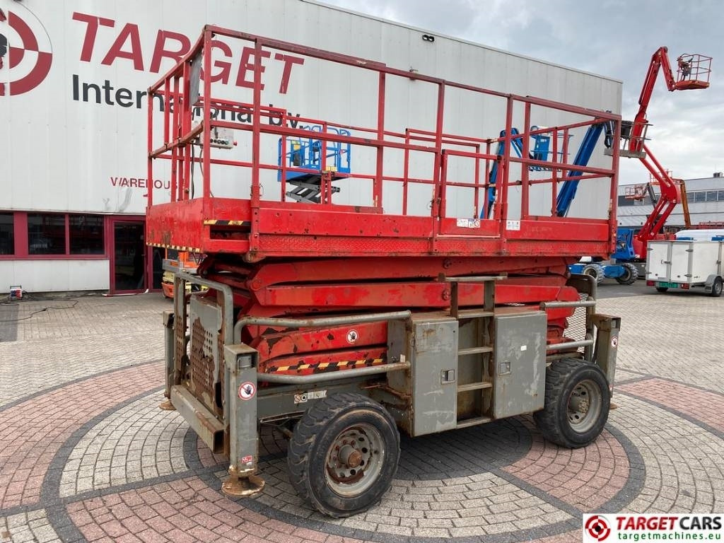 SkyJack SJ8841RT Diesel 4x4 Scissor Work Lift 1430cm - رافعة هيدروليكية مقصية: صورة 1 SkyJack SJ8841RT Diesel 4x4 Scissor Work Lift 1430cm - رافعة هيدروليكية مقصية: صورة 1