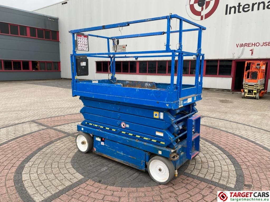 SkyJack SJIII-4632 Electric 4632 Scissor Work Lift 1170cm - رافعة هيدروليكية مقصية: صورة 4 SkyJack SJIII-4632 Electric 4632 Scissor Work Lift 1170cm - رافعة هيدروليكية مقصية: صورة 4