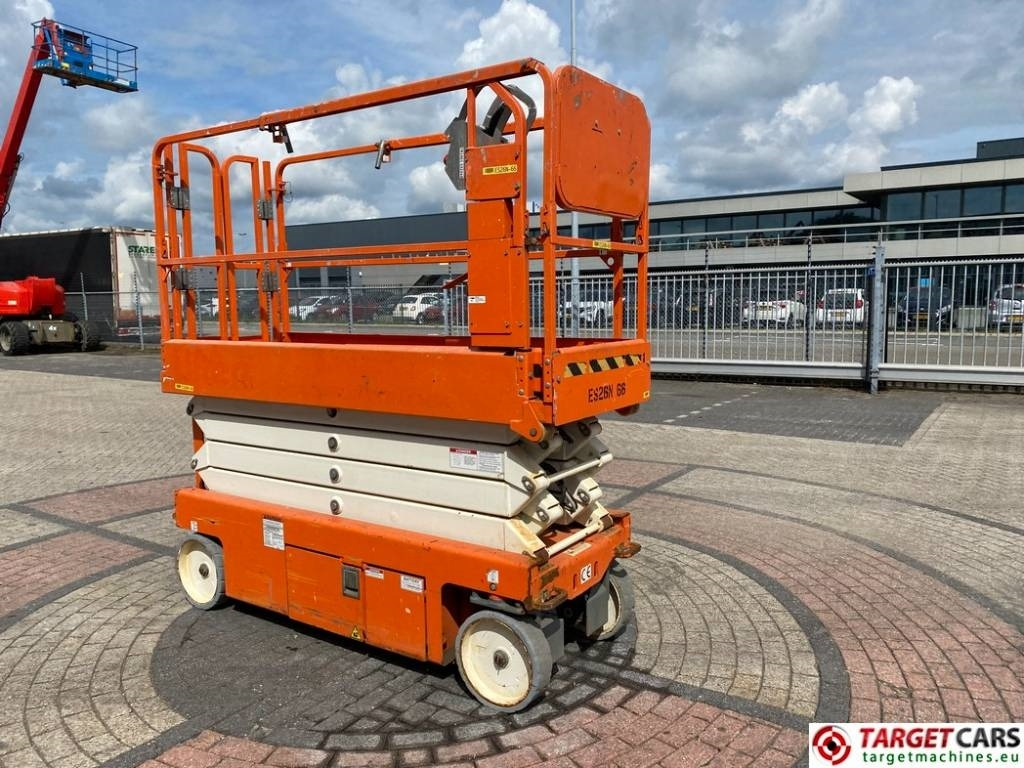 Snorkel S3226E Electric Scissor Work Lift 990cm - رافعة هيدروليكية مقصية: صورة 2 Snorkel S3226E Electric Scissor Work Lift 990cm - رافعة هيدروليكية مقصية: صورة 2