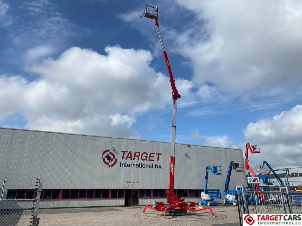 Teupen Leo 23GT Tracked Bi-Fuel Boom Work Lift 2300cm - رافعة سلة تلسكوبية: صورة 5 Teupen Leo 23GT Tracked Bi-Fuel Boom Work Lift 2300cm - رافعة سلة تلسكوبية: صورة 5