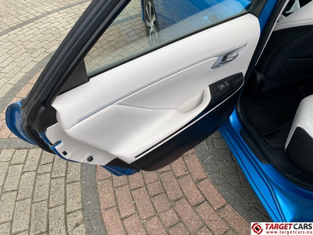 سيدان Toyota Mirai FCV HydroGen FuelCell: صورة 33