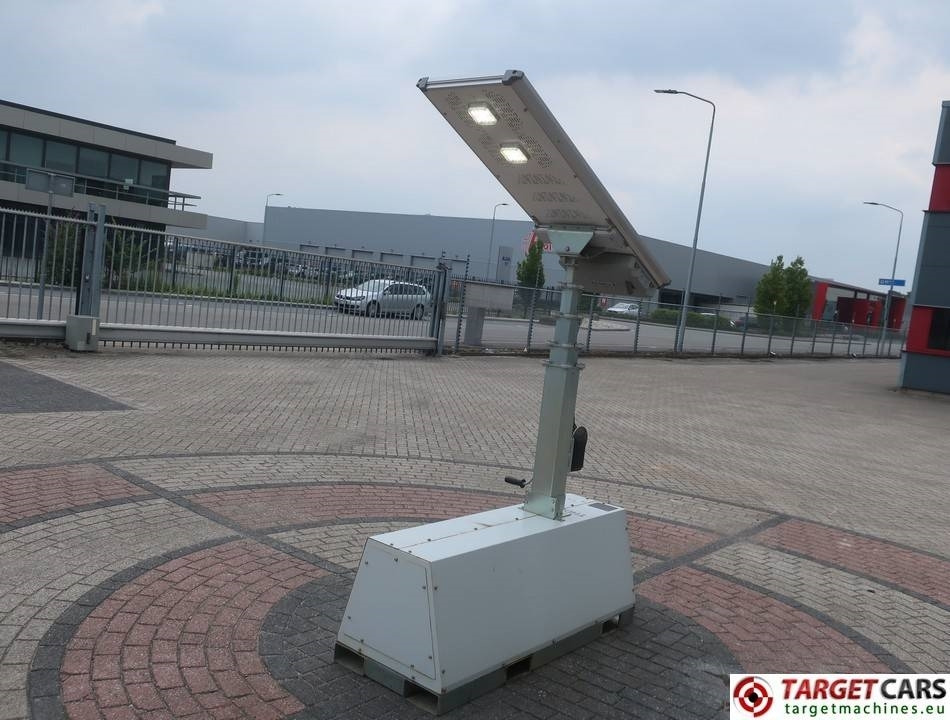 Trime X-Pole 2x25W Led Solar Tower Light - برج الإنارة: صورة 3 Trime X-Pole 2x25W Led Solar Tower Light - برج الإنارة: صورة 3