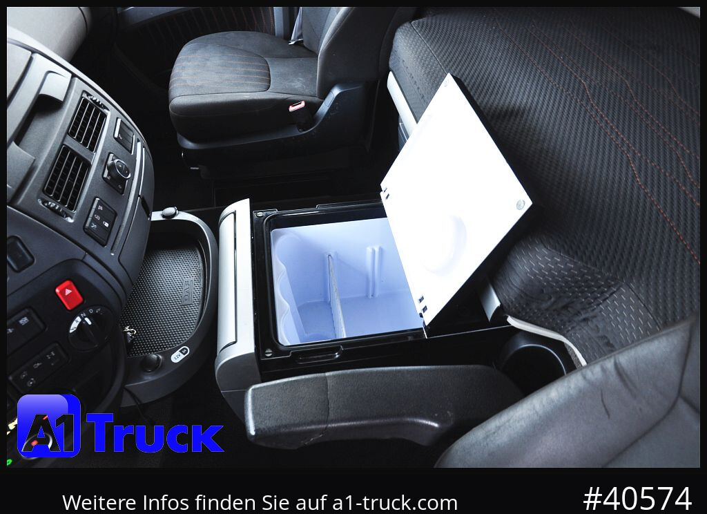 DAF XF 530 SSC, Volumen, vers.Sattelplatte, Intarder, Standklima, - وحدة جر: صورة 4 DAF XF 530 SSC, Volumen, vers.Sattelplatte, Intarder, Standklima, - وحدة جر: صورة 4