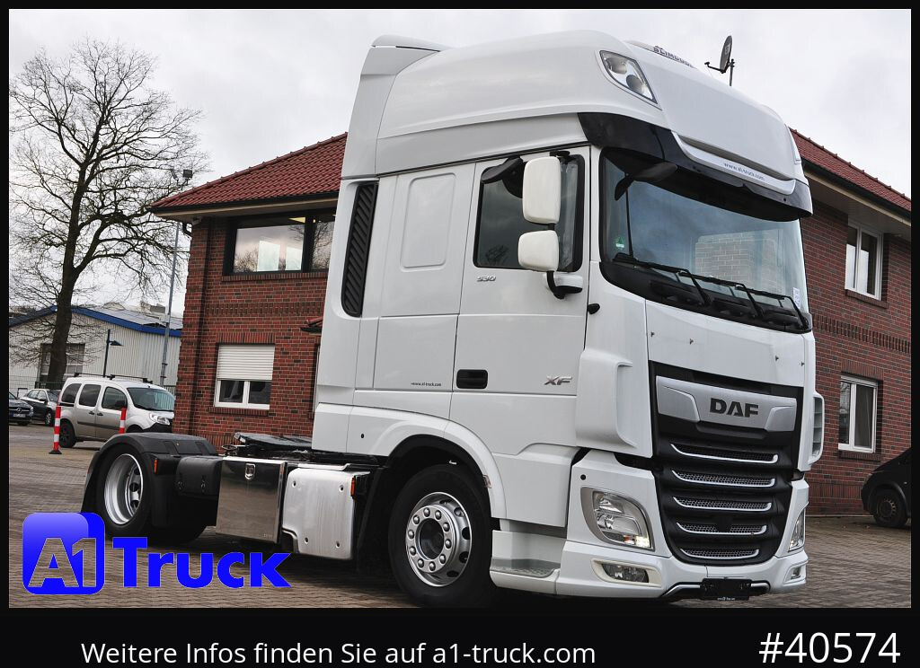 DAF XF 530 SSC, Volumen, vers.Sattelplatte, Intarder, Standklima, - وحدة جر: صورة 1 DAF XF 530 SSC, Volumen, vers.Sattelplatte, Intarder, Standklima, - وحدة جر: صورة 1