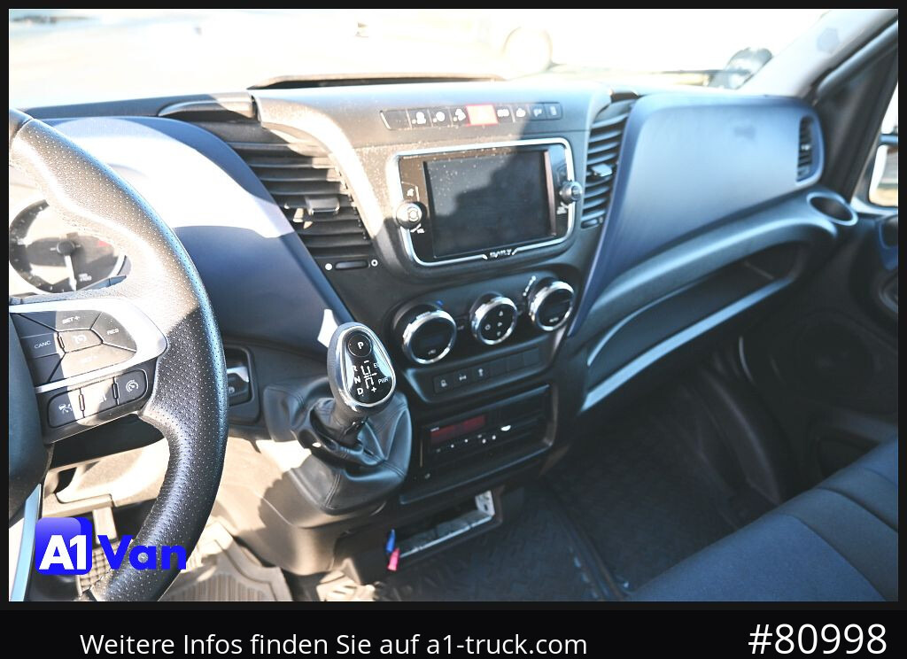 IVECO Daily 72C18 A8V Pritsche/Plane, Tempomat, AHK, Klima - شاحنة ستارة جانبية: صورة 4 IVECO Daily 72C18 A8V Pritsche/Plane, Tempomat, AHK, Klima - شاحنة ستارة جانبية: صورة 4