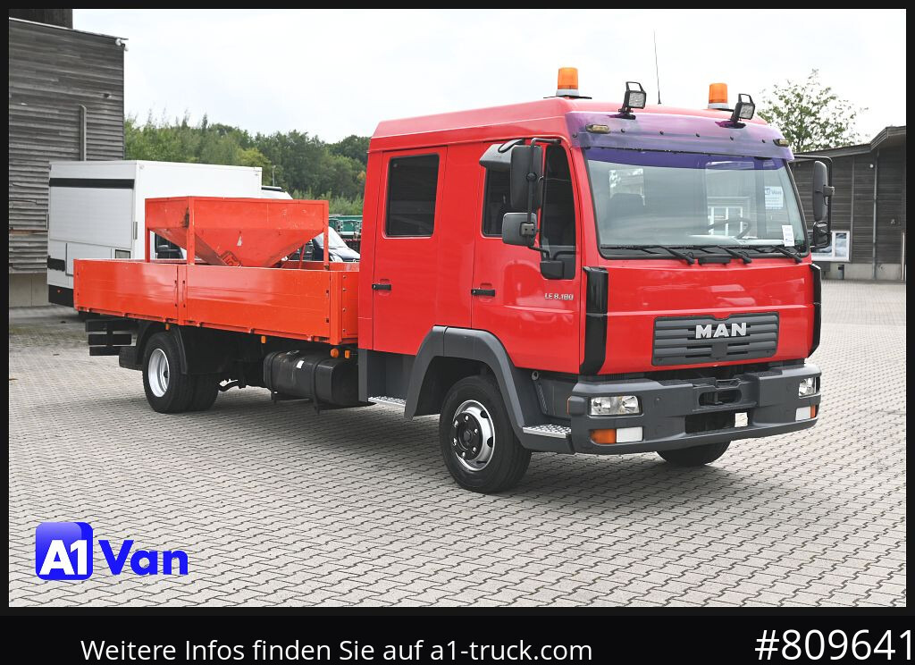 MAN MAN LE 8.180 Pritsche Doka, Automatik, AHK, 6-Sitzer - شاحنة مفتوحة: صورة 1 MAN MAN LE 8.180 Pritsche Doka, Automatik, AHK, 6-Sitzer - شاحنة مفتوحة: صورة 1