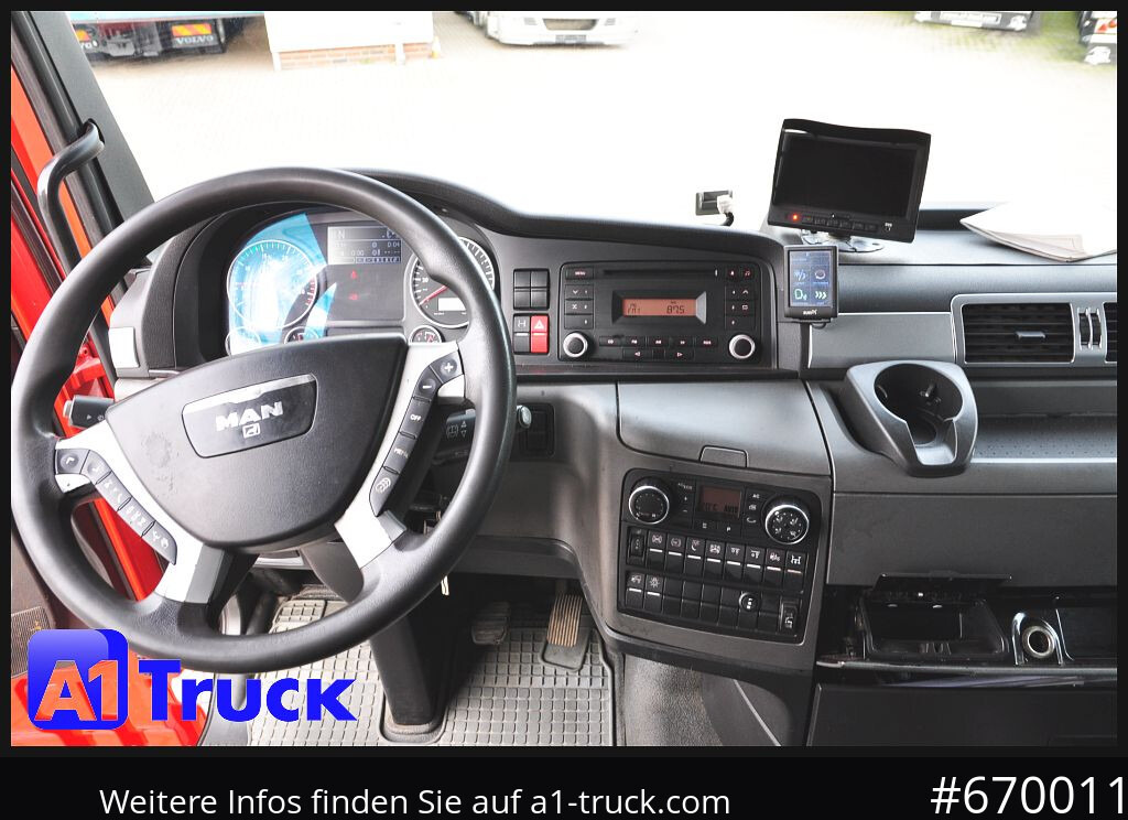 MAN TGX 26.400, Hiab Kran, Lenk-Liftachse, - شاحنات مسطحة, شاحنة كرين: صورة 5 MAN TGX 26.400, Hiab Kran, Lenk-Liftachse, - شاحنات مسطحة, شاحنة كرين: صورة 5