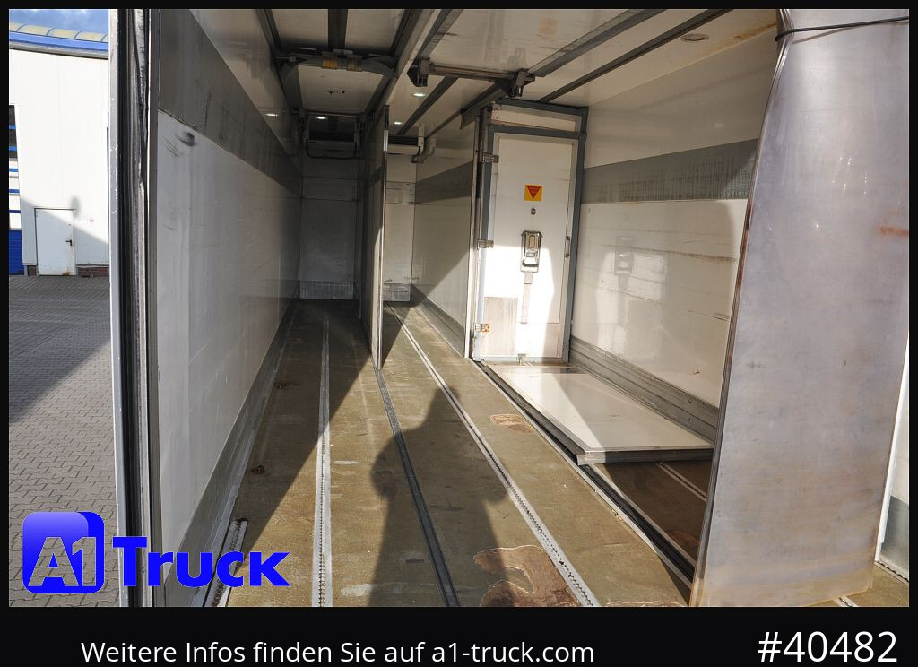 MERCEDES-BENZ 1824 LL Carrier 950 Mt, 3 Kammern, Automatik - شاحنة الفريزر: صورة 2 MERCEDES-BENZ 1824 LL Carrier 950 Mt, 3 Kammern, Automatik - شاحنة الفريزر: صورة 2