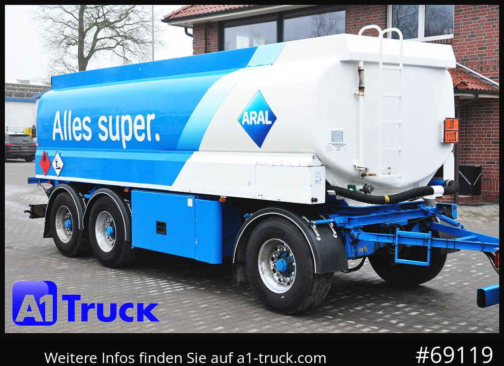 Oben-Untenbef. 22.400 Ltr. 3 KA - مقطورة صهريج: صورة 1 Oben-Untenbef. 22.400 Ltr. 3 KA - مقطورة صهريج: صورة 1