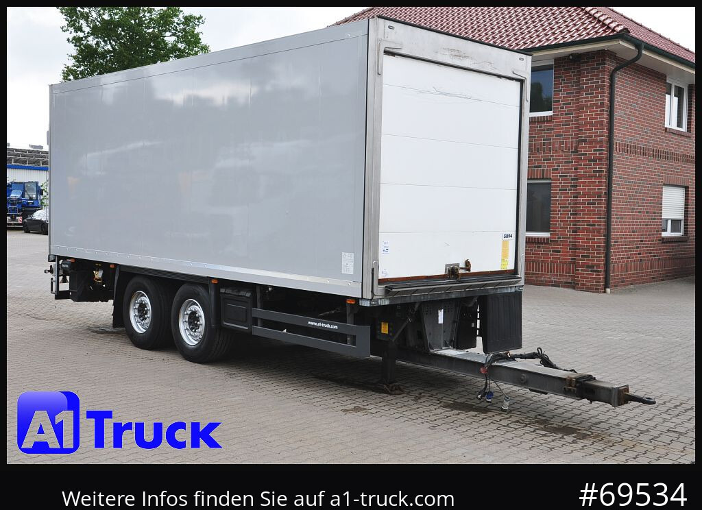 SCHMITZ ZKO 18 Tandem Carrier 850 U durchladbar - مقطورة فريزر: صورة 1 SCHMITZ ZKO 18 Tandem Carrier 850 U durchladbar - مقطورة فريزر: صورة 1