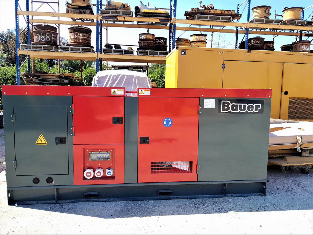 BAUER GENERATOR GFS-90KW - مجموعة المولدات: صورة 1 BAUER GENERATOR GFS-90KW - مجموعة المولدات: صورة 1