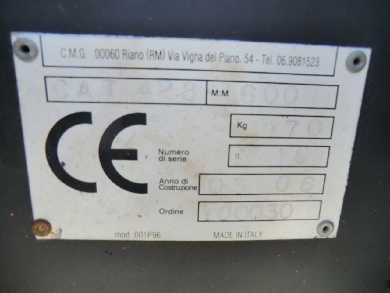 Caterpillar 428 Benna con denti per retroescavaore terna, larghezza mm 600, peso kg 170, anno di costruzione 03/06. - بكت حفار: صورة 2 Caterpillar 428 Benna con denti per retroescavaore terna, larghezza mm 600, peso kg 170, anno di costruzione 03/06. - بكت حفار: صورة 2