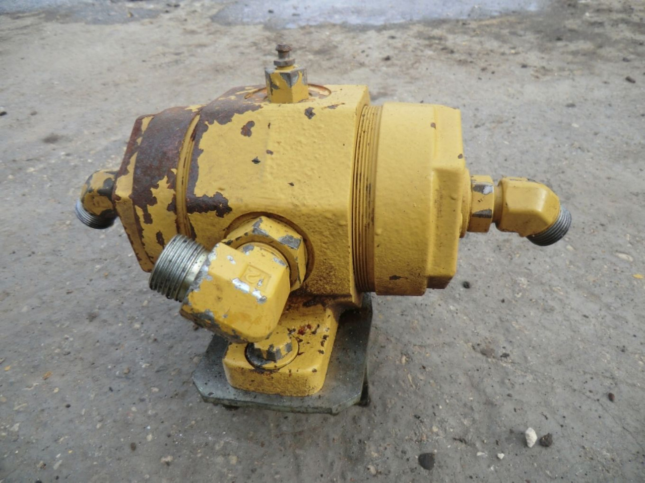 Caterpillar 735 VALVOLE - صمام هيدروليكي - آلات البناء: صورة 2 Caterpillar 735 VALVOLE - صمام هيدروليكي - آلات البناء: صورة 2
