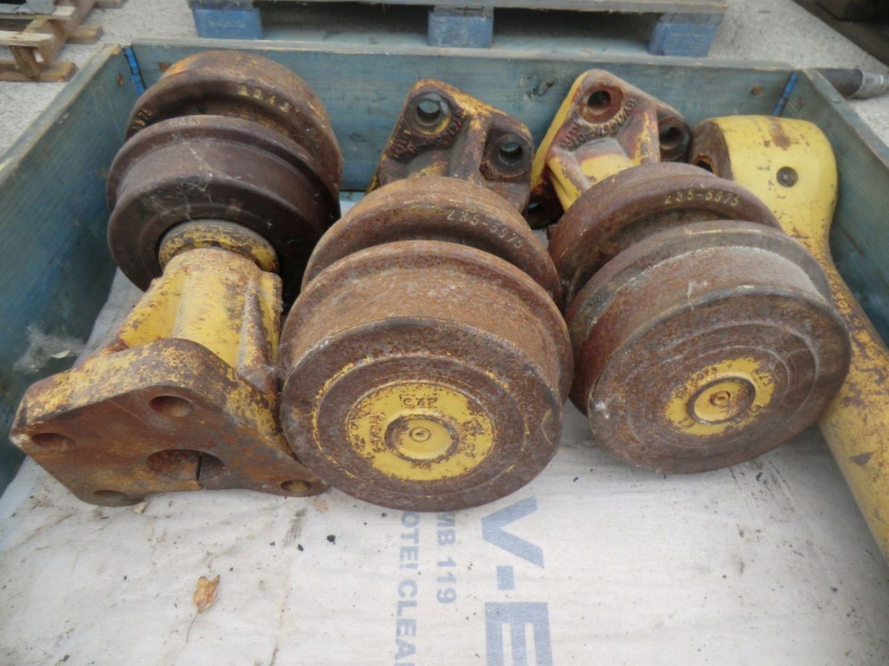 Caterpillar 963D RULLI SUPERIORI HEAVY-DUTY, SYSTEM ONE - مسار الأسطوانة - آلات البناء: صورة 4 Caterpillar 963D RULLI SUPERIORI HEAVY-DUTY, SYSTEM ONE - مسار الأسطوانة - آلات البناء: صورة 4