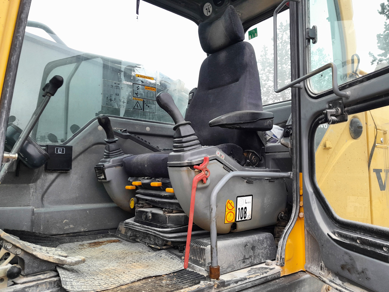 VOLVO EC700B LC - حفار زحاف: صورة 5 VOLVO EC700B LC - حفار زحاف: صورة 5