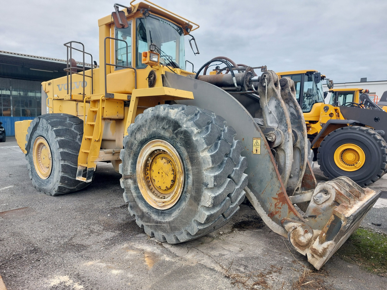 VOLVO L330E HDBH - اللودر بعجل: صورة 1 VOLVO L330E HDBH - اللودر بعجل: صورة 1