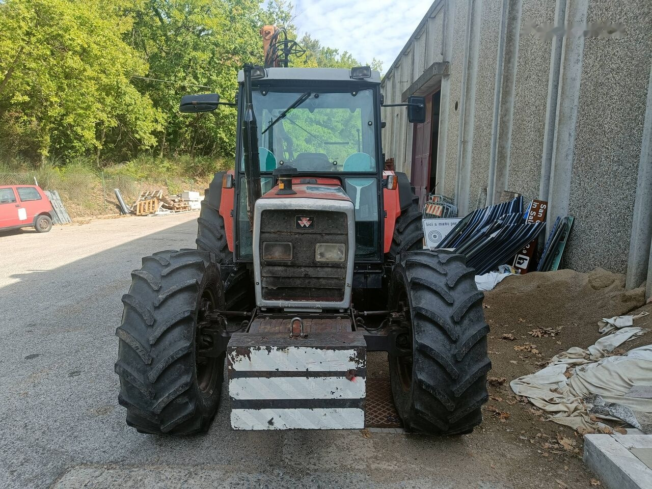 Massey Ferguson 383 - جرار: صورة 1 Massey Ferguson 383 - جرار: صورة 1