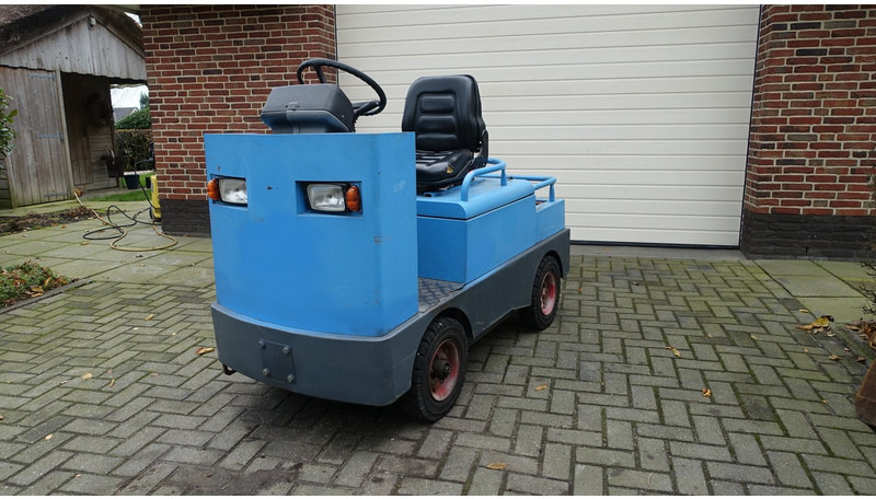 Hako Sherpa S/5 48 volts met acculader - جرار السحب الكهربائي: صورة 1 Hako Sherpa S/5 48 volts met acculader - جرار السحب الكهربائي: صورة 1