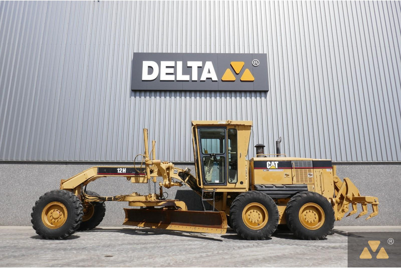 Caterpillar 12H - ممهدة: صورة 1 Caterpillar 12H - ممهدة: صورة 1