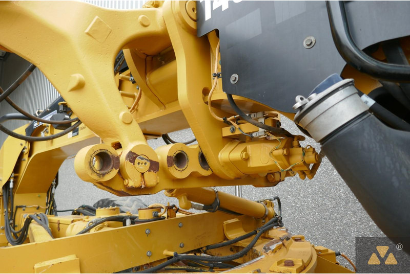 ممهدة Caterpillar 140M2: صورة 13