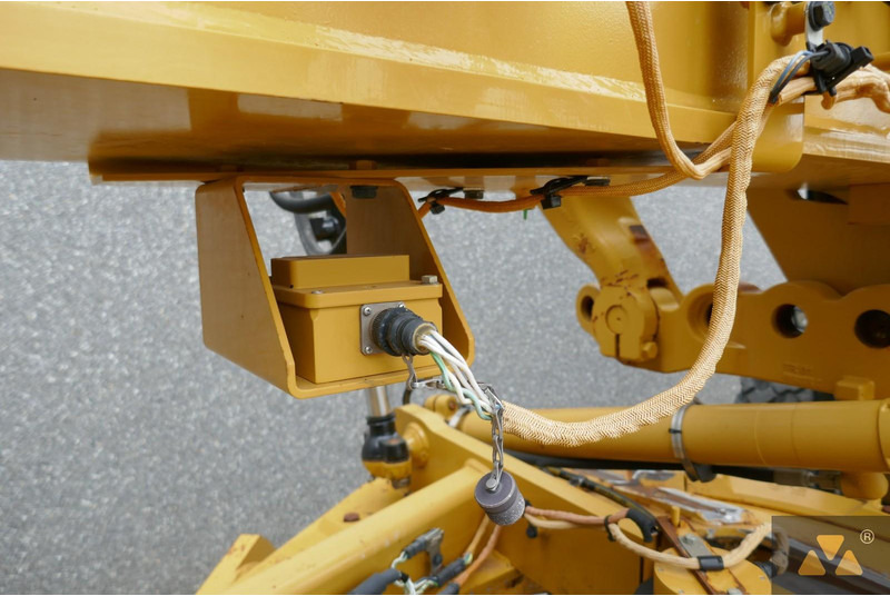 ممهدة Caterpillar 140M2: صورة 20
