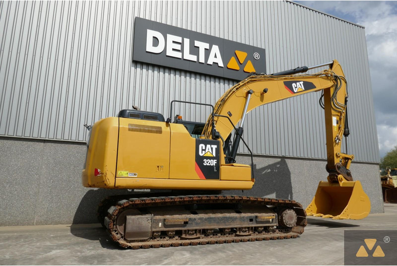 Caterpillar 320FL - حفار زحاف: صورة 5 Caterpillar 320FL - حفار زحاف: صورة 5